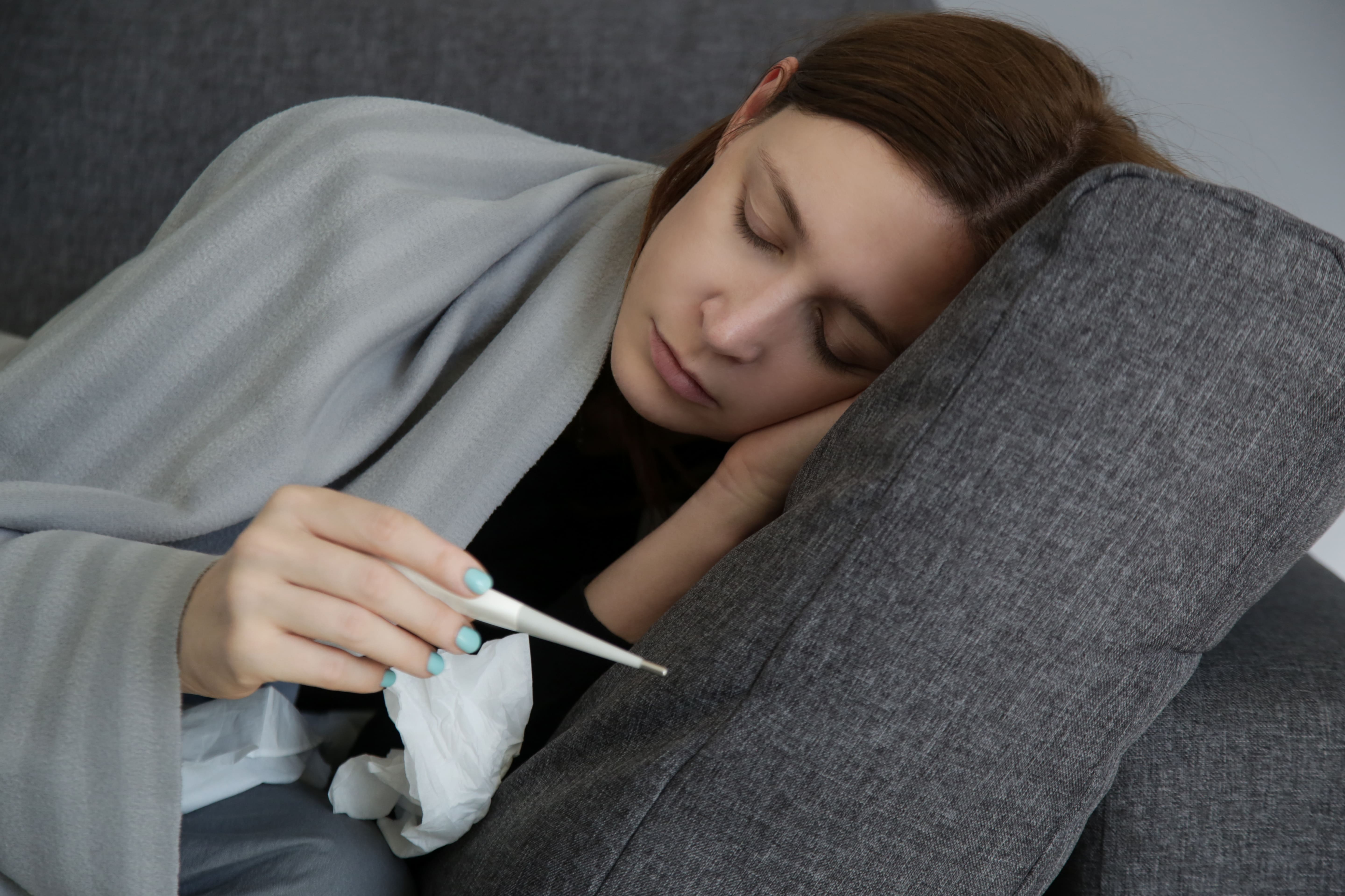 Mujer con mononucleosis