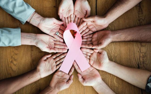 El cáncer de mama y la importancia de contar con un Seguro de Gastos Médicos Mayores