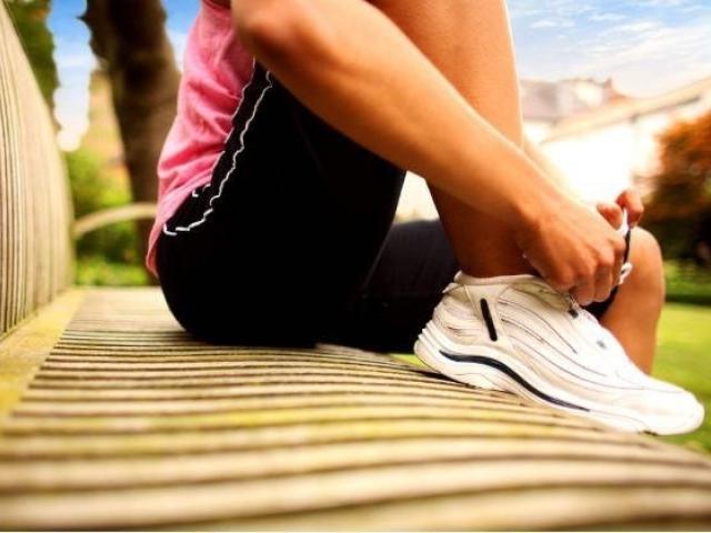 Si corres, asegúrate de utilizar las zapatillas adecuadas para evitar lesiones deportivas