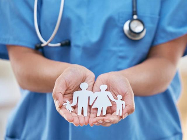 Beneficios de los seguros médicos privados frente a públicos en México