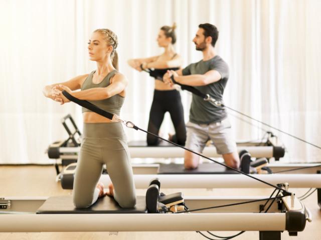 Personas haciendo ejercicio